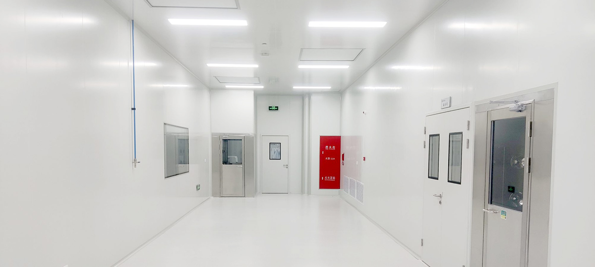 Officina elettronica e fotoelettrica senza polvere